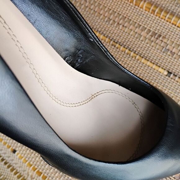 Classic Women's Tahari Black Leather Gallery Pumps size 9M US - Picture 6 of 15